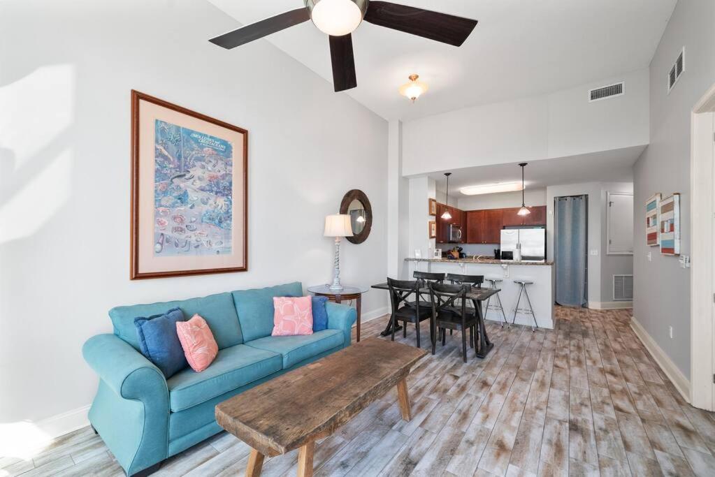 Aqua 110 New Remodel Ground Level, The Requested Unit In Building Panama City Beach