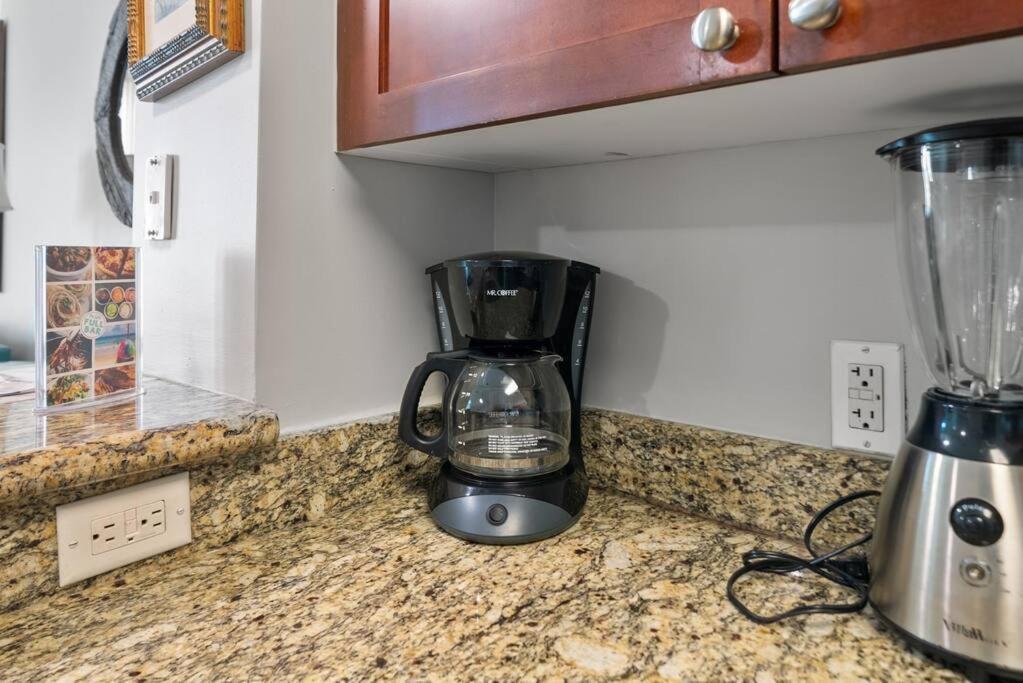 Aqua 110 New Remodel Ground Level, The Requested Unit In Building Apartment Panama City Beach